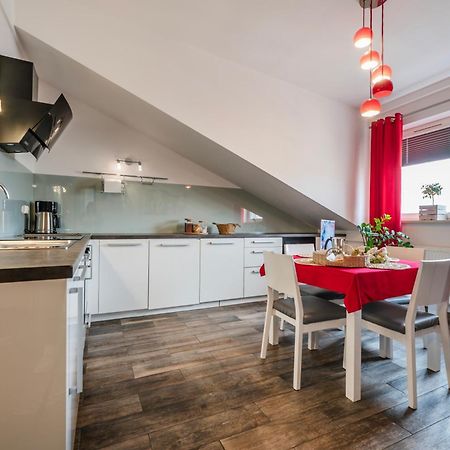 Ferienwohnung Perugia Moxy Cracow Parking Gratis Krakau Exterior foto